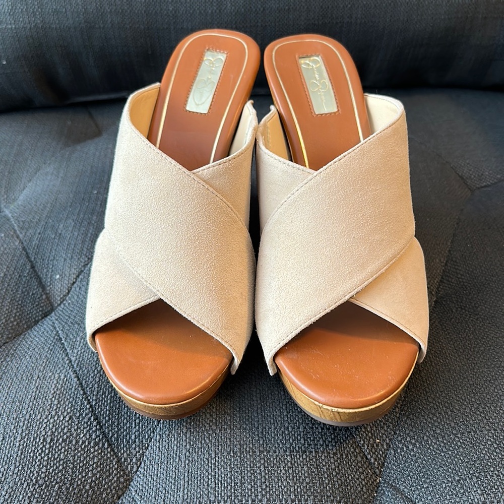 Jessica Simpson wedge sandal, tan suede, size 7.5